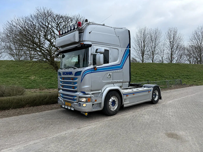 Scania R520 4X2-Retarder-EUR6- 2xTank NL Truck - مقطورة السحب: صورة 1 Scania R520 4X2-Retarder-EUR6- 2xTank NL Truck - مقطورة السحب: صورة 1