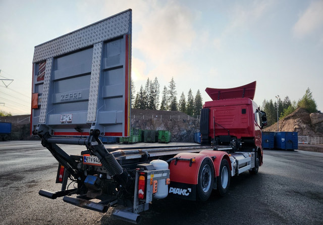 Iveco S-Way 6x2 LNG / LBG - آلات أخرى: صورة 4 Iveco S-Way 6x2 LNG / LBG - آلات أخرى: صورة 4