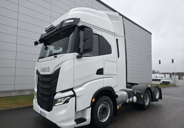 IvecoS-Way 480 6x2 Hieno! - رأس تريلا: صورة 1 IvecoS-Way 480 6x2 Hieno! - رأس تريلا: صورة 1