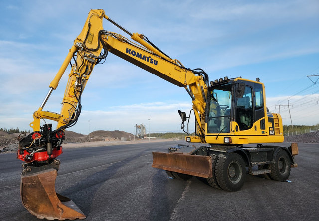 KOMATSU Komatsu PW148-8 Rototilt R6 - حفار ذو عجلات: صورة 1 KOMATSU Komatsu PW148-8 Rototilt R6 - حفار ذو عجلات: صورة 1
