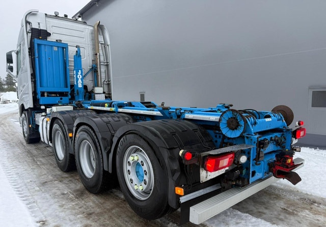 VolvoFh13 540 - شاحنة برافعة خطافية: صورة 3 VolvoFh13 540 - شاحنة برافعة خطافية: صورة 3