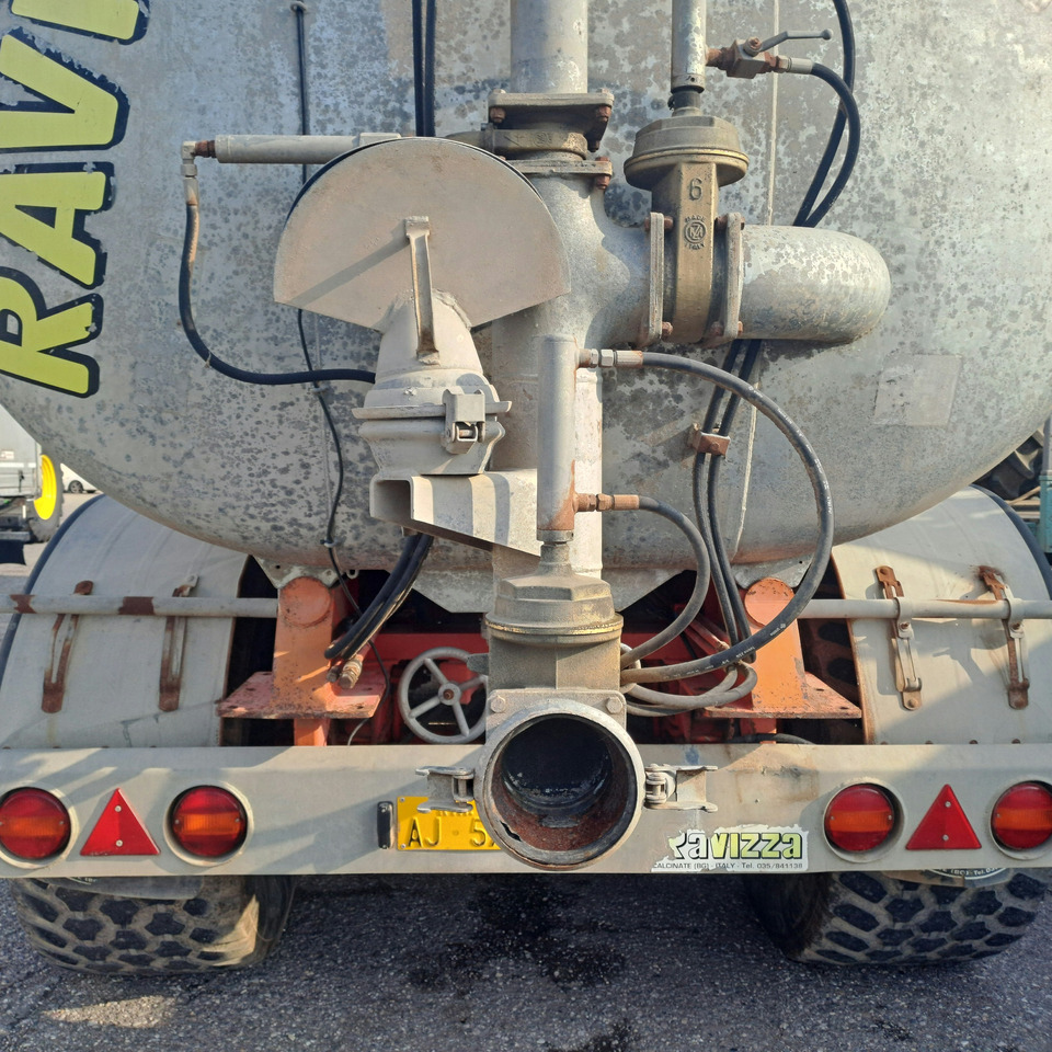 CARROBOTTE LIQUAME RAVIZZA MODELLO 200 RA200CA - صهريج السماد السائل: صورة 5 CARROBOTTE LIQUAME RAVIZZA MODELLO 200 RA200CA - صهريج السماد السائل: صورة 5