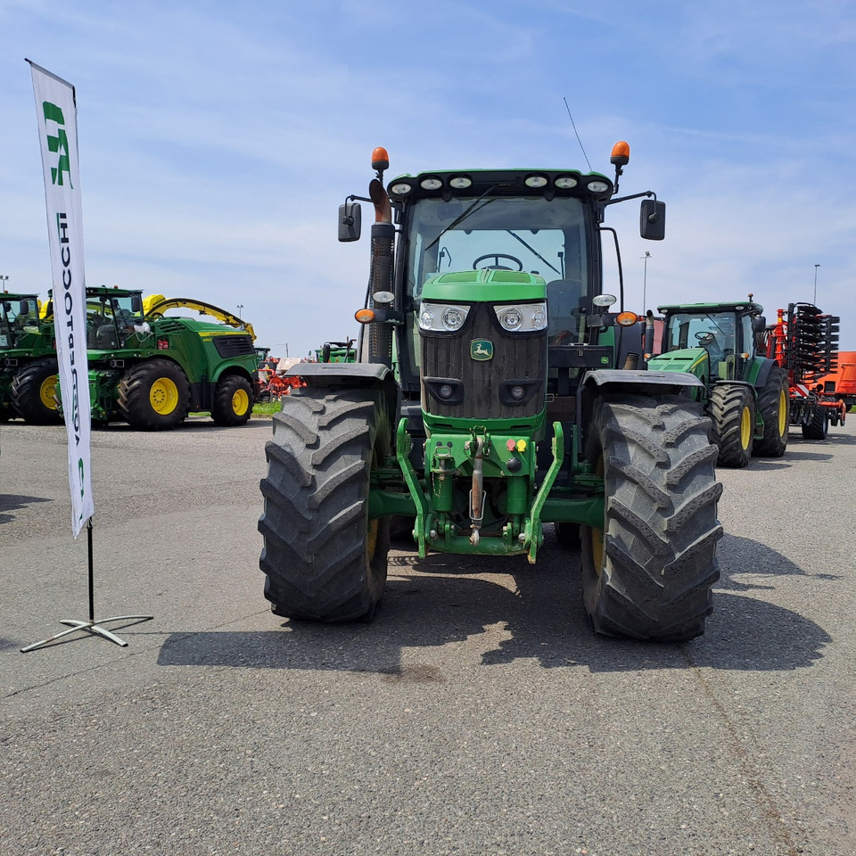JOHN DEERE 6210R - جرار: صورة 2 JOHN DEERE 6210R - جرار: صورة 2
