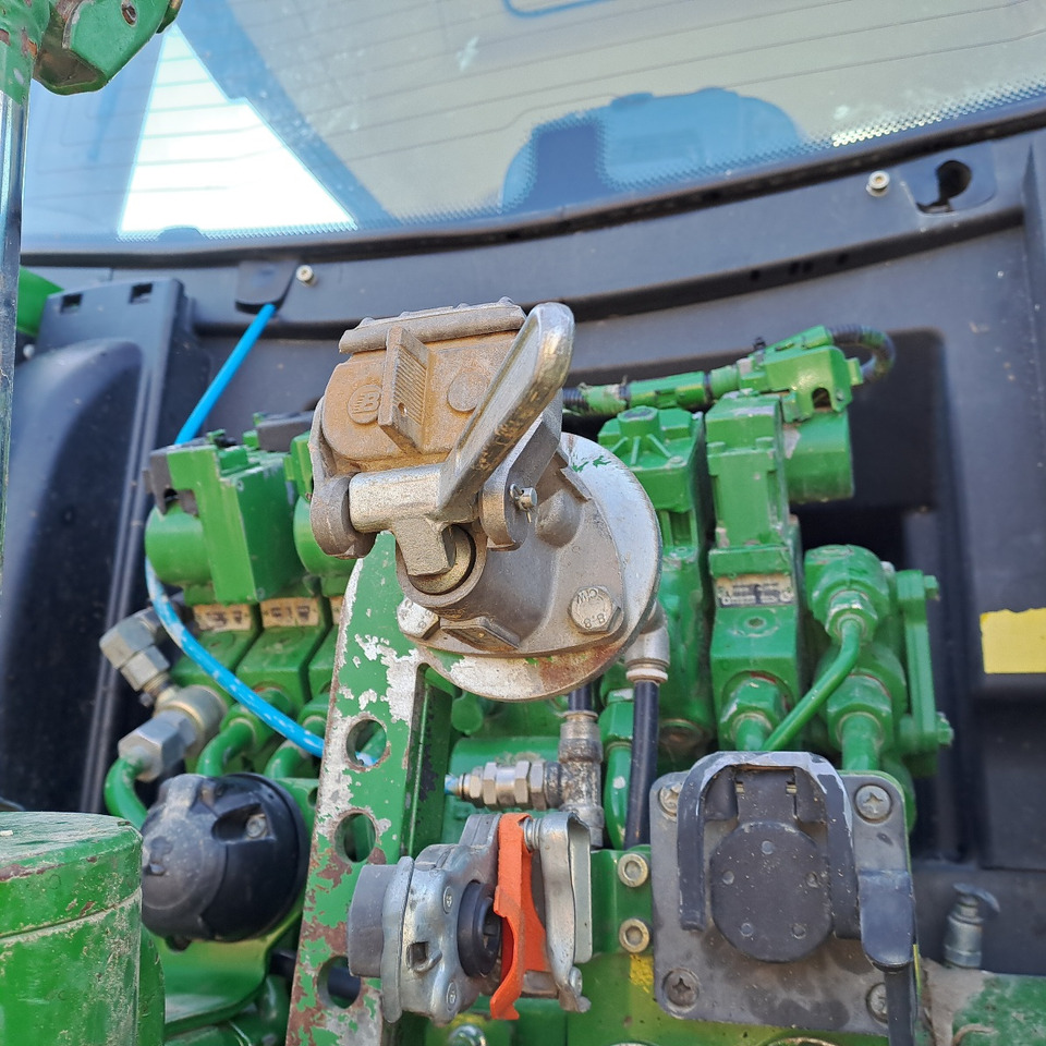 JOHN DEERE 6215R - ASTA AGRIBERTOCCHI - جرار: صورة 4 JOHN DEERE 6215R - ASTA AGRIBERTOCCHI - جرار: صورة 4