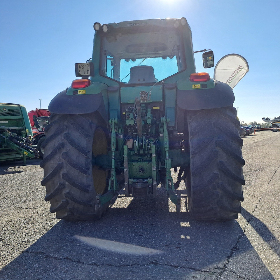 JOHN DEERE 6820 - جرار: صورة 4 JOHN DEERE 6820 - جرار: صورة 4