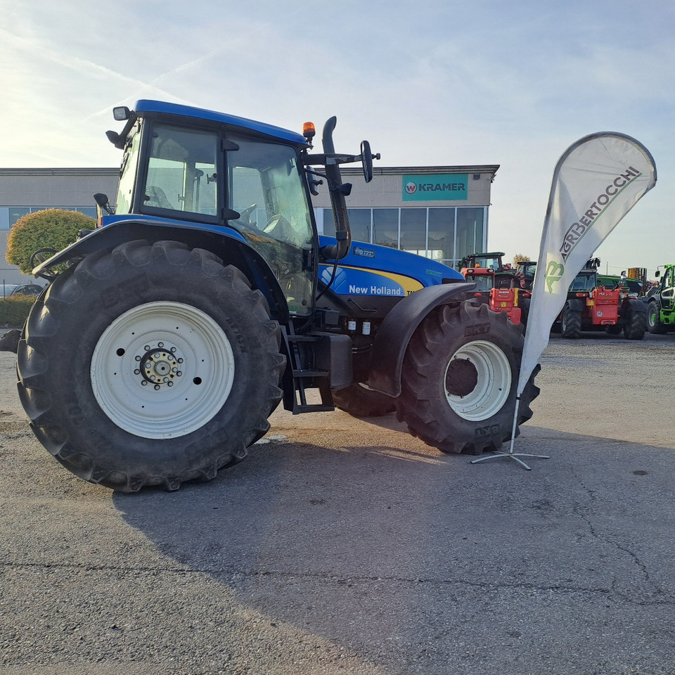 NEW HOLLAND TM 190 - جرار: صورة 4 NEW HOLLAND TM 190 - جرار: صورة 4