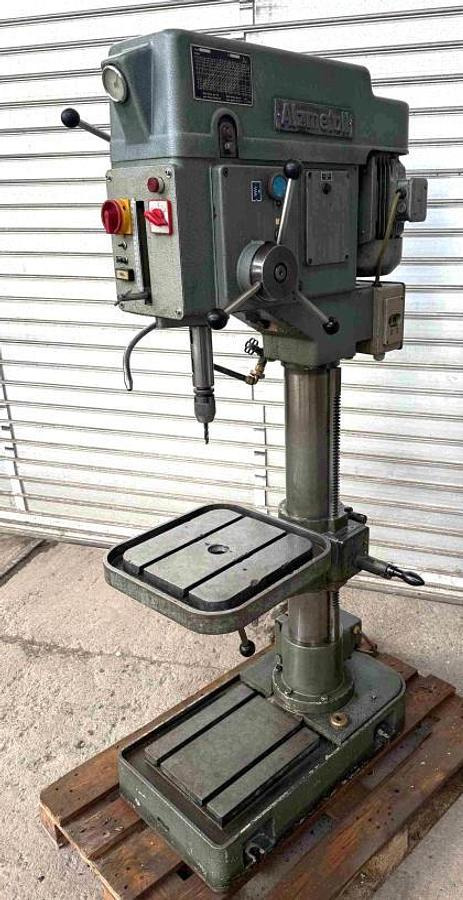 Säulenbohrmaschine ALZMETALL - دريل ثابت: صورة 1 Säulenbohrmaschine ALZMETALL - دريل ثابت: صورة 1