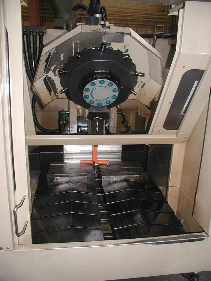 Vertikal-Bearbeitungszentrum BROTHER - مركز تصنيع CNC: صورة 4 Vertikal-Bearbeitungszentrum BROTHER - مركز تصنيع CNC: صورة 4