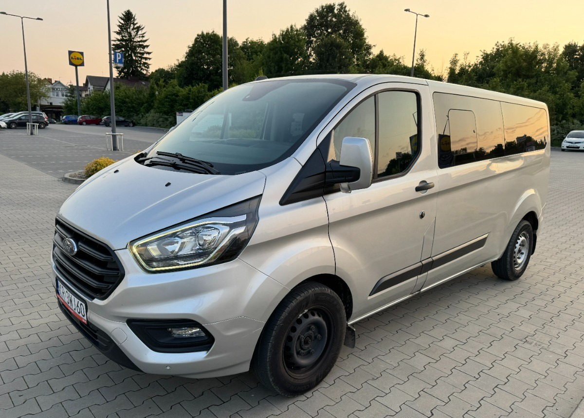 Ford Transit Custom 2.0 170 KM L2 LONG 2021 LED 8 osobowy NAWIEWY miejsc Salon PL - حافلة صغيرة, ميكروباص: صورة 4 Ford Transit Custom 2.0 170 KM L2 LONG 2021 LED 8 osobowy NAWIEWY miejsc Salon PL - حافلة صغيرة, ميكروباص: صورة 4