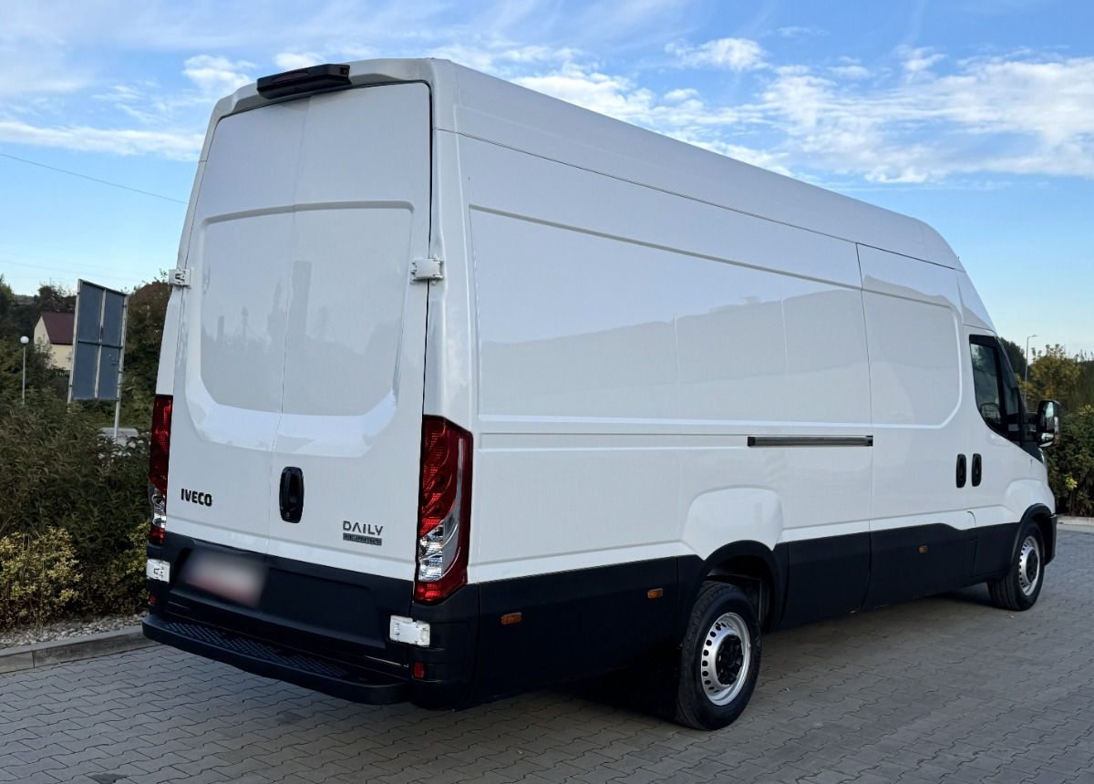 Iveco Daily L4H3 3.0 180KM Hi-matic LED KAMERA Bezwypadkowy Salon PL FV23 - فان: صورة 4 Iveco Daily L4H3 3.0 180KM Hi-matic LED KAMERA Bezwypadkowy Salon PL FV23 - فان: صورة 4