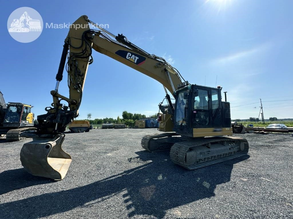 CAT 325 FL CR - حفار زاحف: صورة 1 CAT 325 FL CR - حفار زاحف: صورة 1