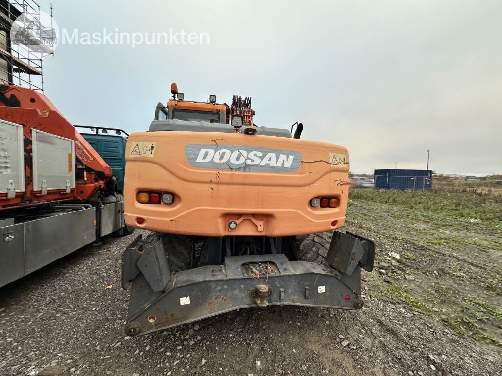 Doosan DX 140 W med vagn och redskap - حفار ذو عجلات: صورة 5 Doosan DX 140 W med vagn och redskap - حفار ذو عجلات: صورة 5