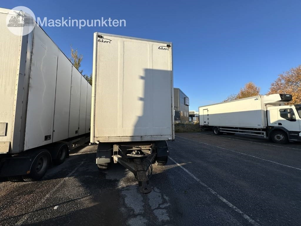 Ekeri L/L-4 Skåpsläp med öppningsbar sida - مقطورة بصندوق مغلق: صورة 2 Ekeri L/L-4 Skåpsläp med öppningsbar sida - مقطورة بصندوق مغلق: صورة 2