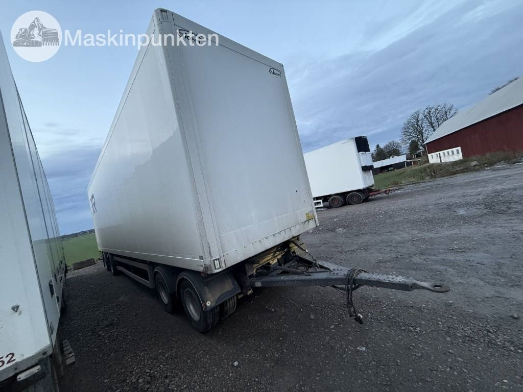 Ekeri S8-D - مقطورة بصندوق مغلق: صورة 3 Ekeri S8-D - مقطورة بصندوق مغلق: صورة 3