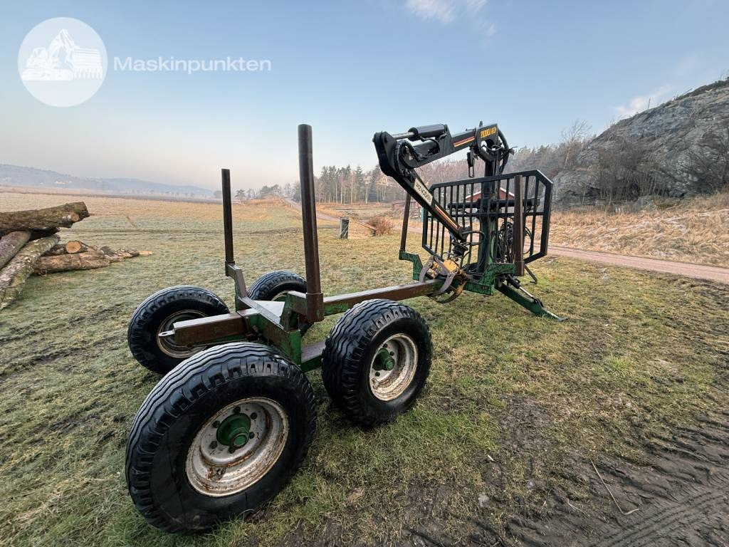 Farma FMW 11-7.5 Skogskärra - مقطورة رزاعية: صورة 1 Farma FMW 11-7.5 Skogskärra - مقطورة رزاعية: صورة 1