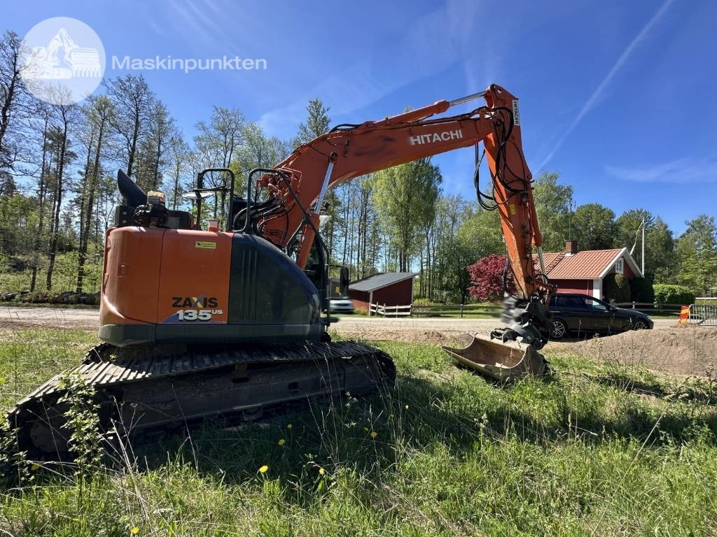 Hitachi ZX 135 US-6 - حفار زاحف: صورة 4 Hitachi ZX 135 US-6 - حفار زاحف: صورة 4
