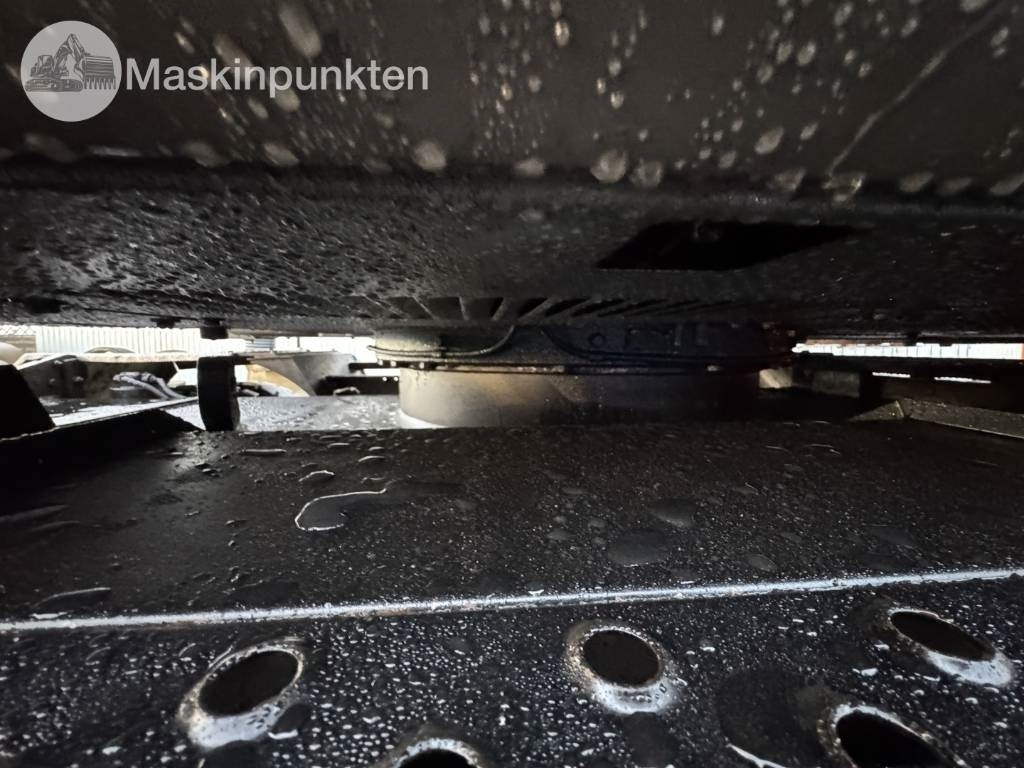 حفار ذو عجلات Hitachi ZX 140 W-3 Med vagn och redskap!: صورة 10 حفار ذو عجلات Hitachi ZX 140 W-3 Med vagn och redskap!: صورة 10