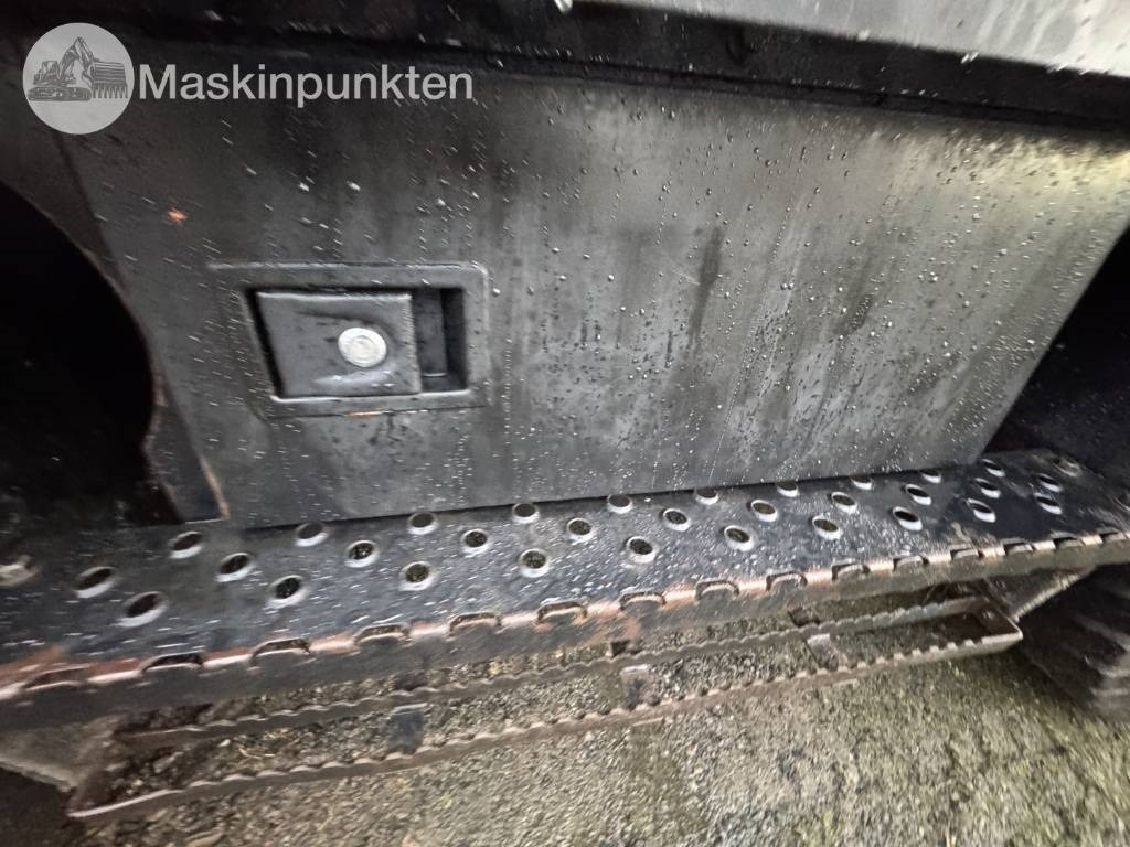 حفار ذو عجلات Hitachi ZX 140 W-3 Med vagn och redskap!: صورة 18 حفار ذو عجلات Hitachi ZX 140 W-3 Med vagn och redskap!: صورة 18