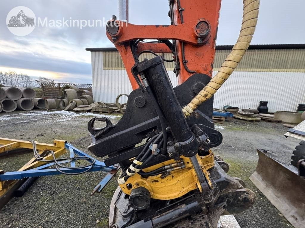 حفار ذو عجلات Hitachi ZX 140 W-3 Med vagn och redskap!: صورة 46 حفار ذو عجلات Hitachi ZX 140 W-3 Med vagn och redskap!: صورة 46