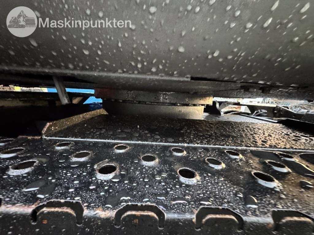 حفار ذو عجلات Hitachi ZX 140 W-3 Med vagn och redskap!: صورة 19 حفار ذو عجلات Hitachi ZX 140 W-3 Med vagn och redskap!: صورة 19