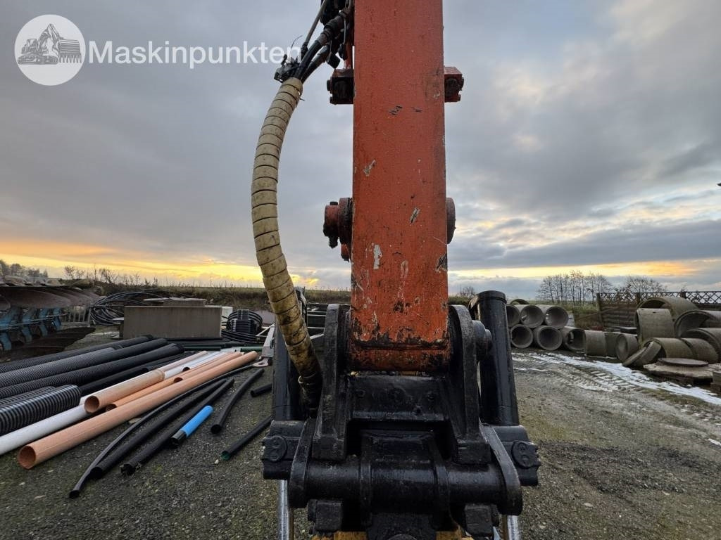 حفار ذو عجلات Hitachi ZX 140 W-3 Med vagn och redskap!: صورة 43 حفار ذو عجلات Hitachi ZX 140 W-3 Med vagn och redskap!: صورة 43