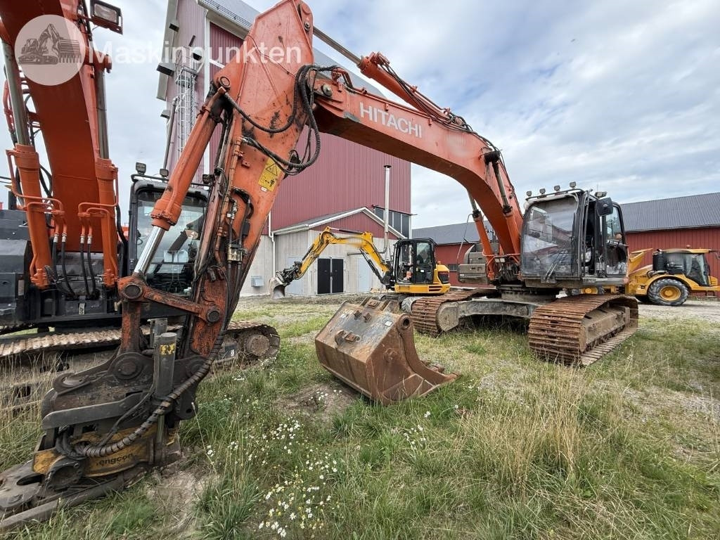 Hitachi ZX 300 LC-6 - حفار زاحف: صورة 2 Hitachi ZX 300 LC-6 - حفار زاحف: صورة 2