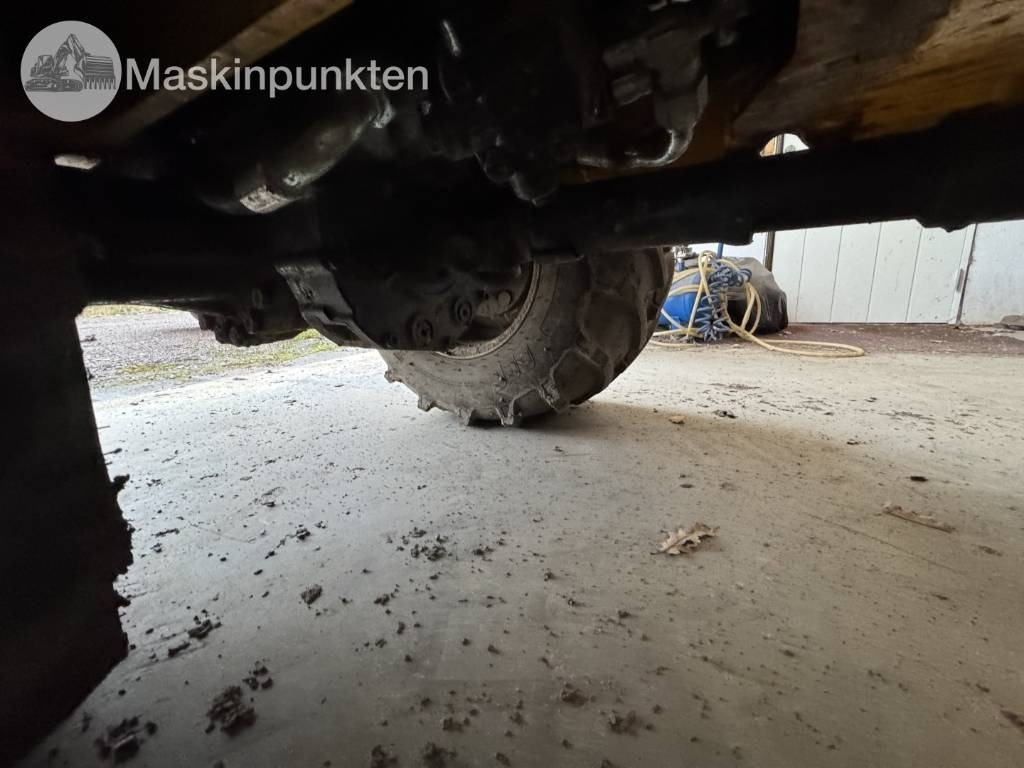 اللودر بعجل JCB 403: صورة 18 اللودر بعجل JCB 403: صورة 18