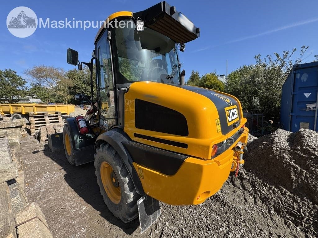 JCB 409 - اللودر بعجل: صورة 2 JCB 409 - اللودر بعجل: صورة 2