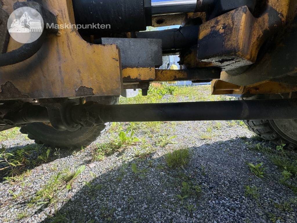 اللودر بعجل JCB 413 K: صورة 11