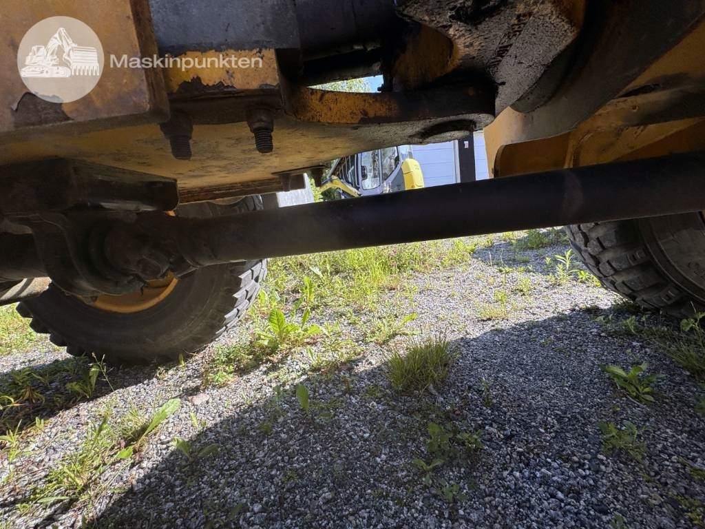 اللودر بعجل JCB 413 K: صورة 9