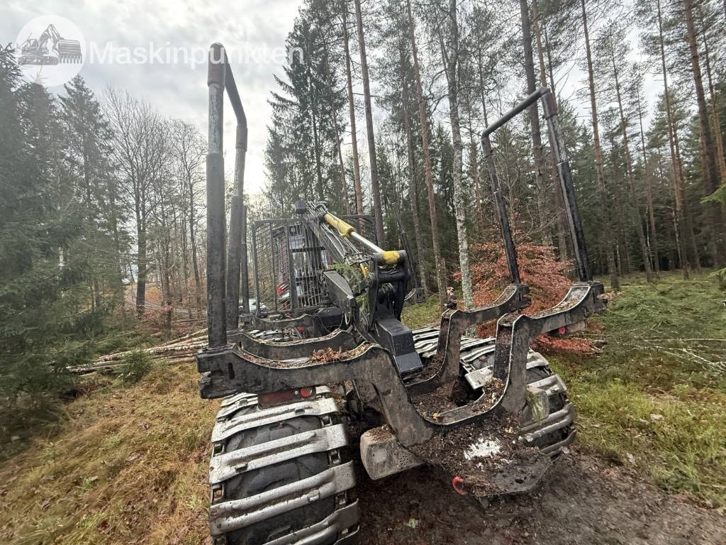 جرار شحن جذوع أشجار الغابات Komatsu 835: صورة 39