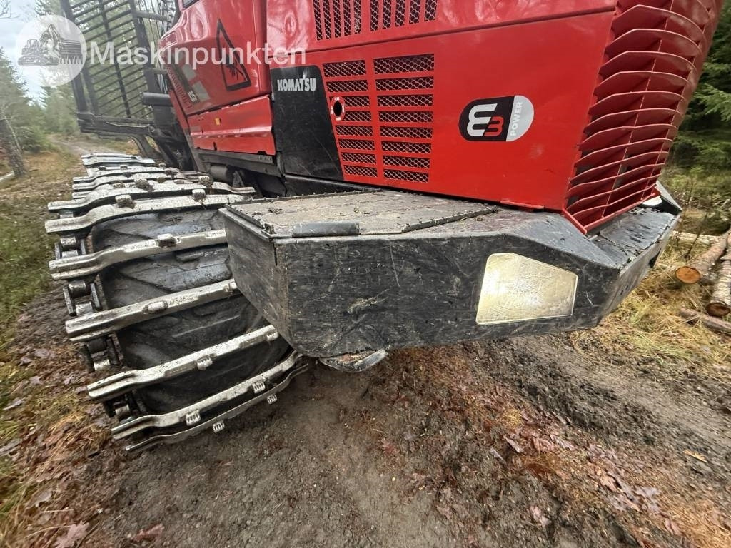 جرار شحن جذوع أشجار الغابات Komatsu 835: صورة 18