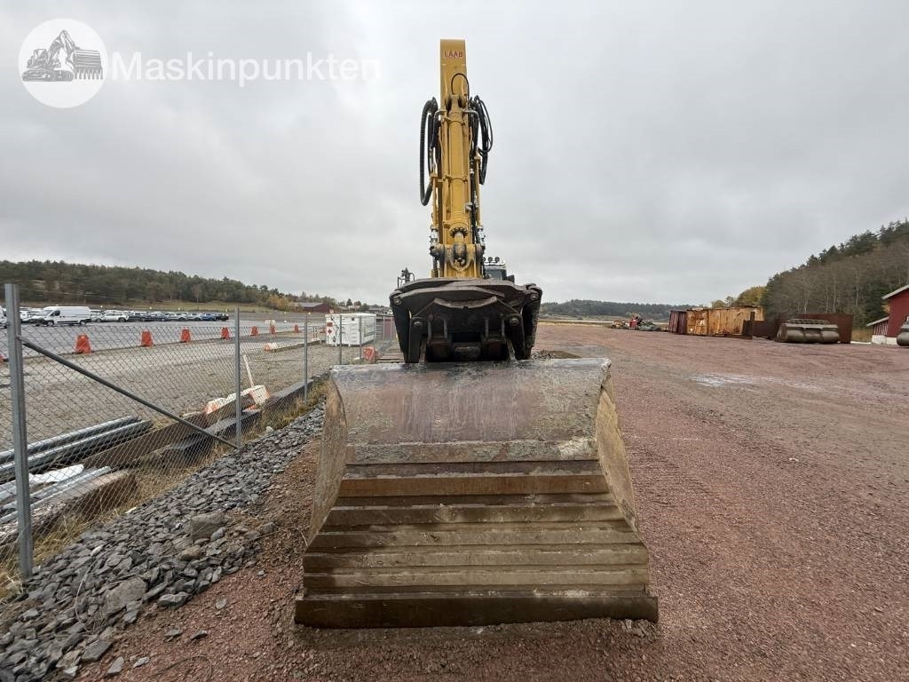 Komatsu PC 210 LC-11EO - حفار زاحف: صورة 2 Komatsu PC 210 LC-11EO - حفار زاحف: صورة 2