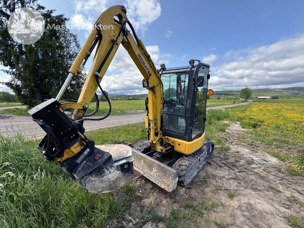 Komatsu PC 26 MR - حفار صغير: صورة 2 Komatsu PC 26 MR - حفار صغير: صورة 2