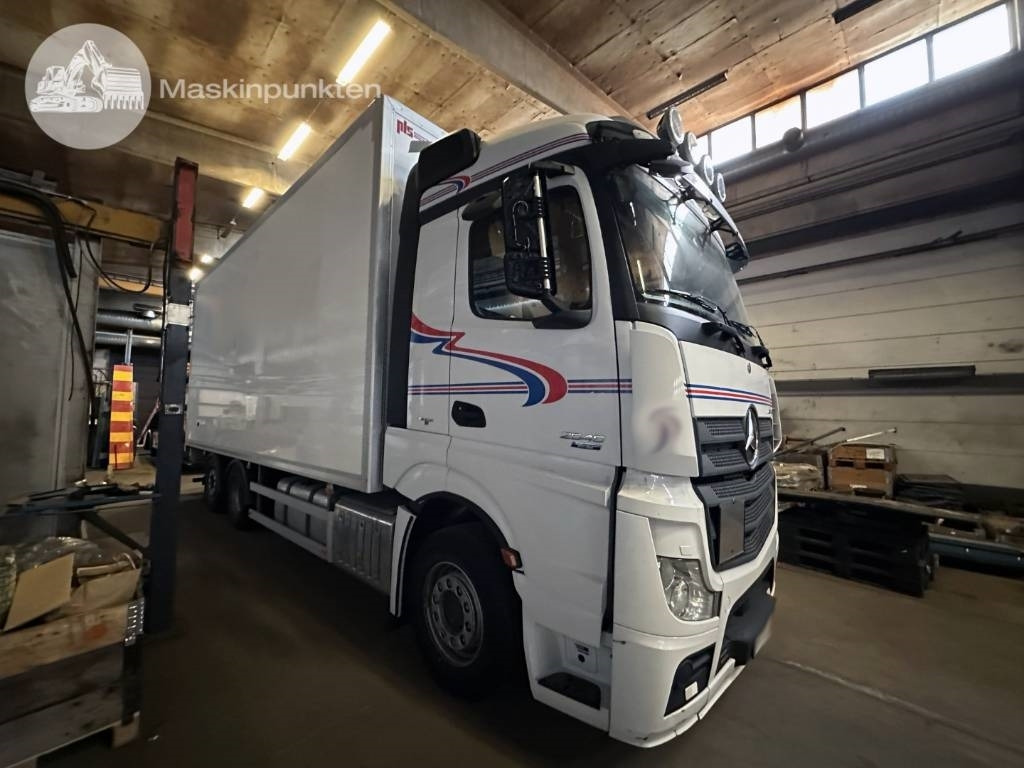 Mercedes-Benz Actros 2545  - شاحنة صندوقية: صورة 3 Mercedes-Benz Actros 2545  - شاحنة صندوقية: صورة 3