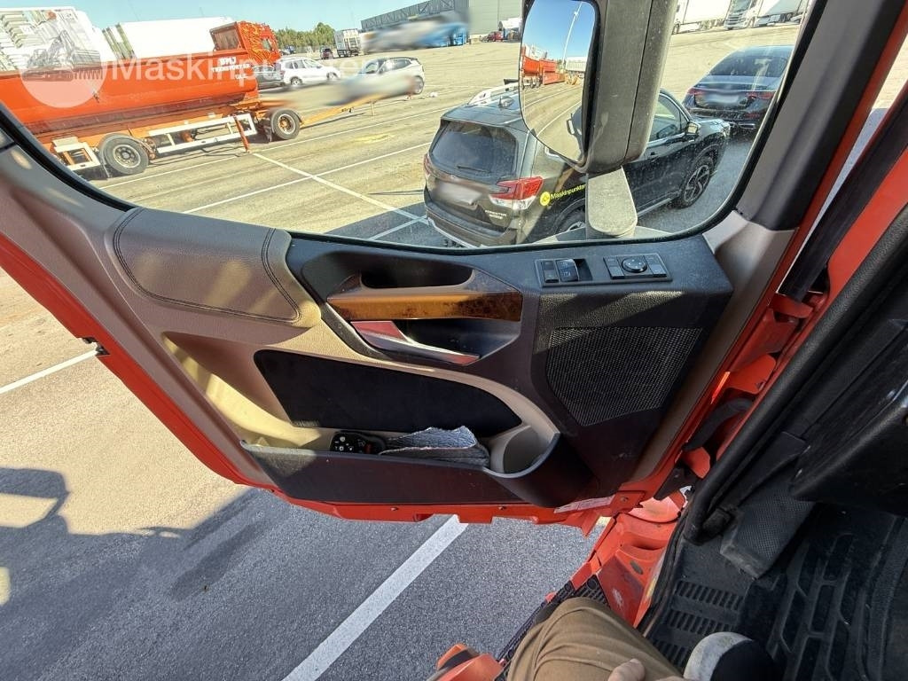 تأجير Mercedes-Benz Actros 2551  Mercedes-Benz Actros 2551: صورة 28