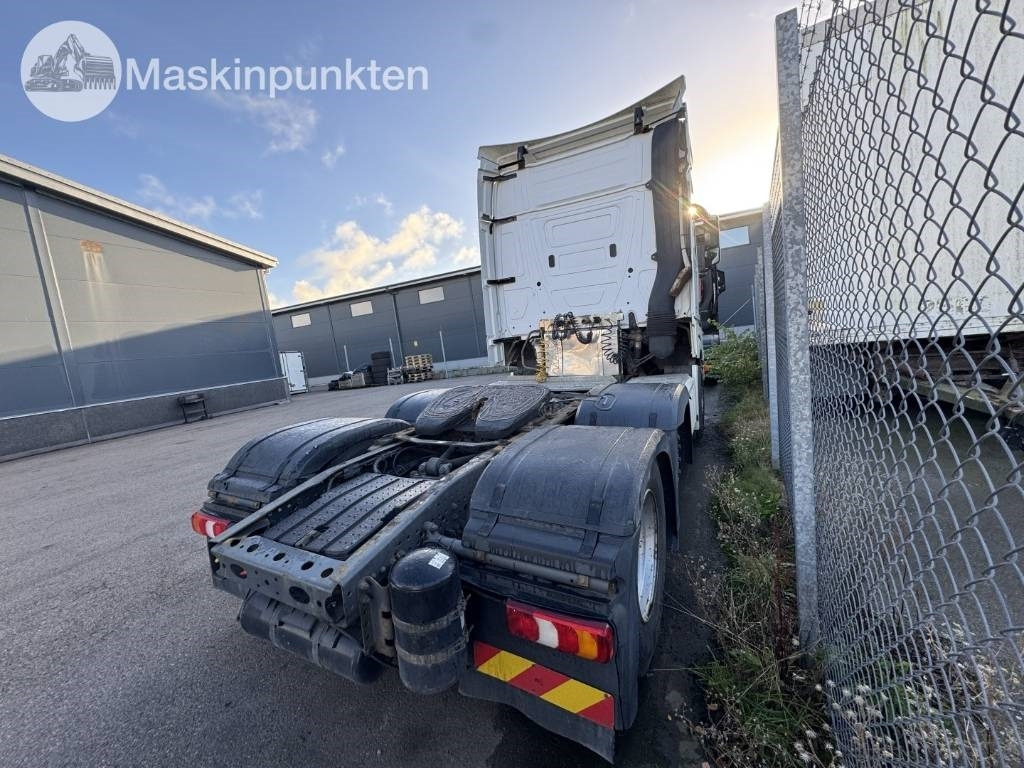 Mercedes-Benz Actros 963-4-D  - رأس تريلا: صورة 3 Mercedes-Benz Actros 963-4-D  - رأس تريلا: صورة 3