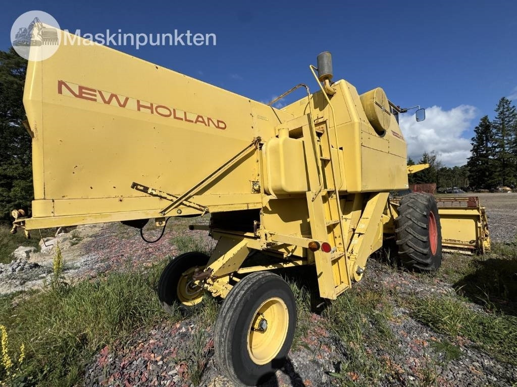 New Holland 1530 - حصادة: صورة 4 New Holland 1530 - حصادة: صورة 4