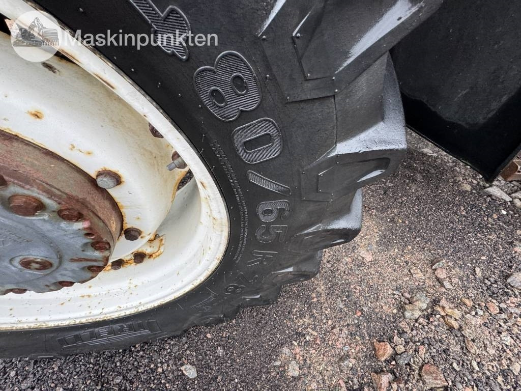 New Holland 8560  - جرار: صورة 3 New Holland 8560  - جرار: صورة 3