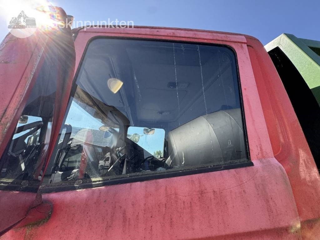 شاحنة قمامة Scania P 94 D: صورة 20