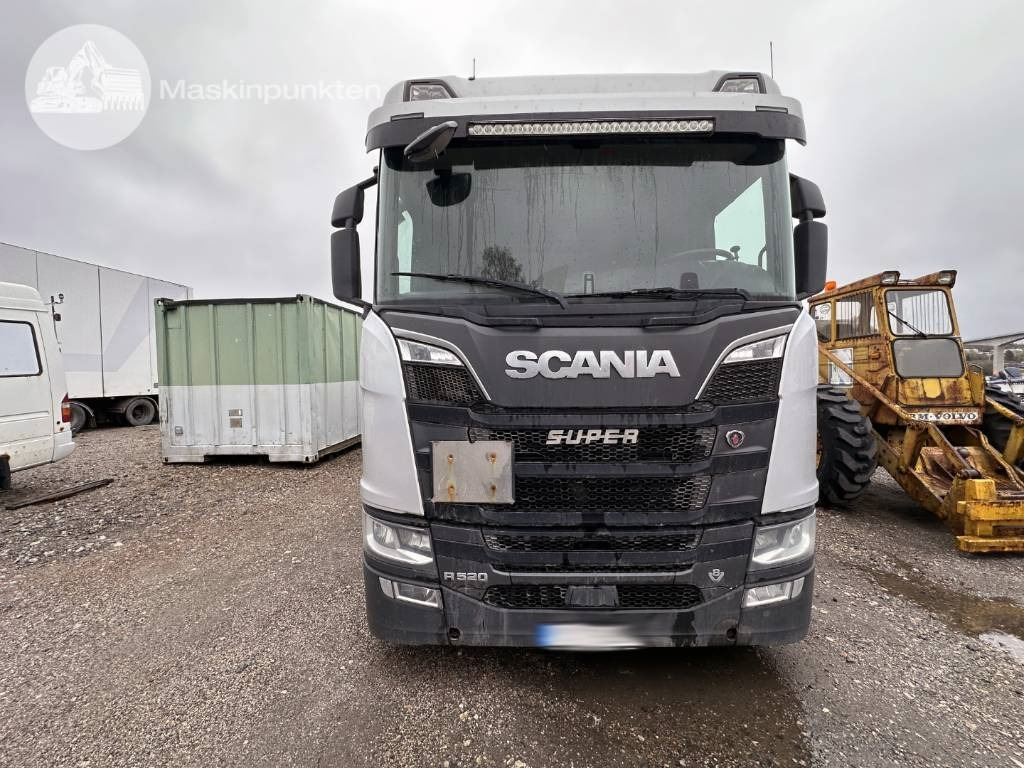 Scania R 520 - شاحنة صندوقية: صورة 2 Scania R 520 - شاحنة صندوقية: صورة 2