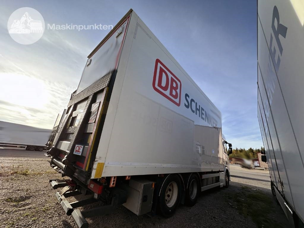 Scania R 580 - شاحنة صندوقية: صورة 5 Scania R 580 - شاحنة صندوقية: صورة 5