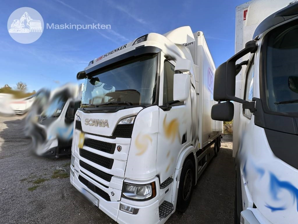 Scania R 580 - شاحنة صندوقية: صورة 4 Scania R 580 - شاحنة صندوقية: صورة 4