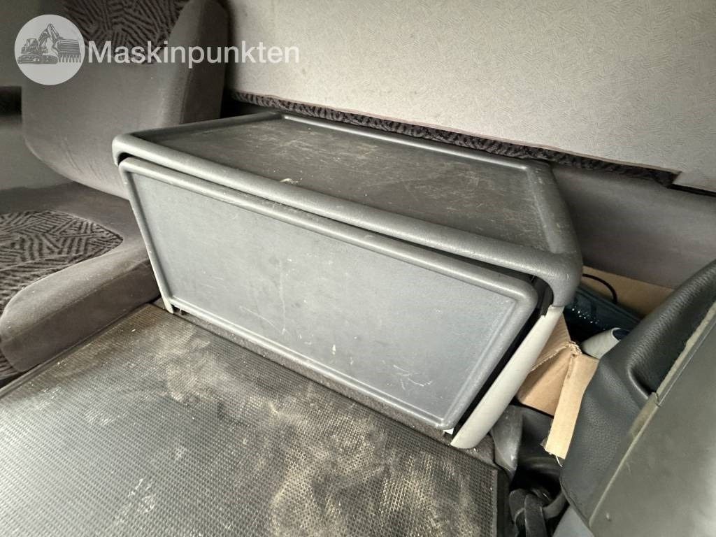 تأجير Scania R144LB6X2*4NB460  Scania R144LB6X2*4NB460: صورة 33