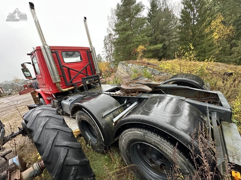 Scania T 143 H - رأس تريلا: صورة 4 Scania T 143 H - رأس تريلا: صورة 4