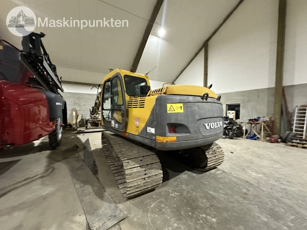 Volvo EC 140 LC - حفار زاحف: صورة 4 Volvo EC 140 LC - حفار زاحف: صورة 4