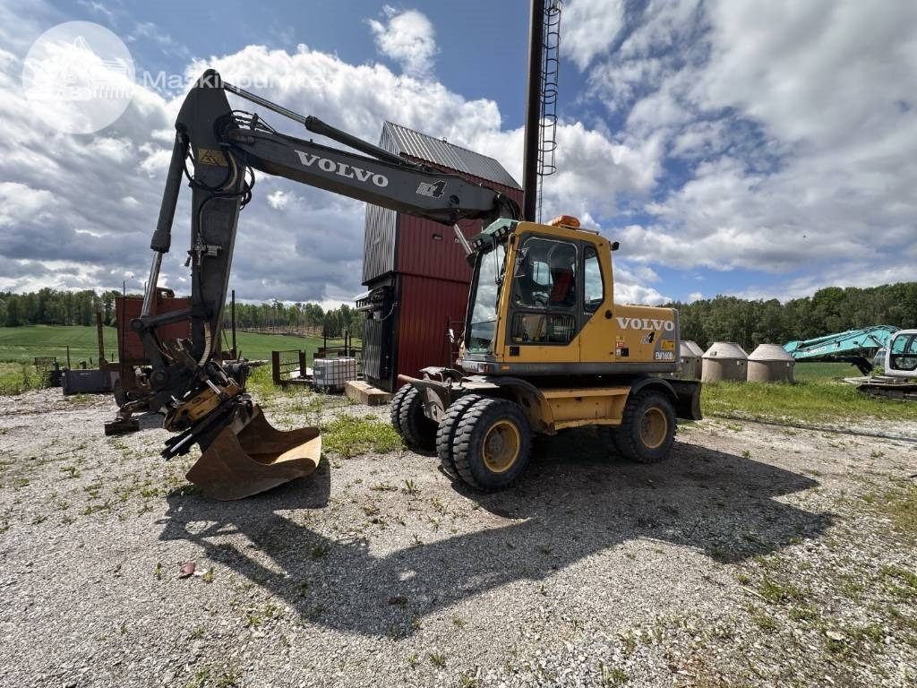 Volvo EW 160 B - حفار ذو عجلات: صورة 1 Volvo EW 160 B - حفار ذو عجلات: صورة 1