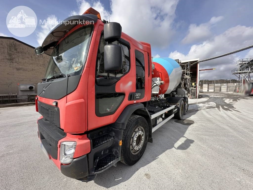 Volvo FE 320 - شاحنة خلاطة خرسانة: صورة 1 Volvo FE 320 - شاحنة خلاطة خرسانة: صورة 1