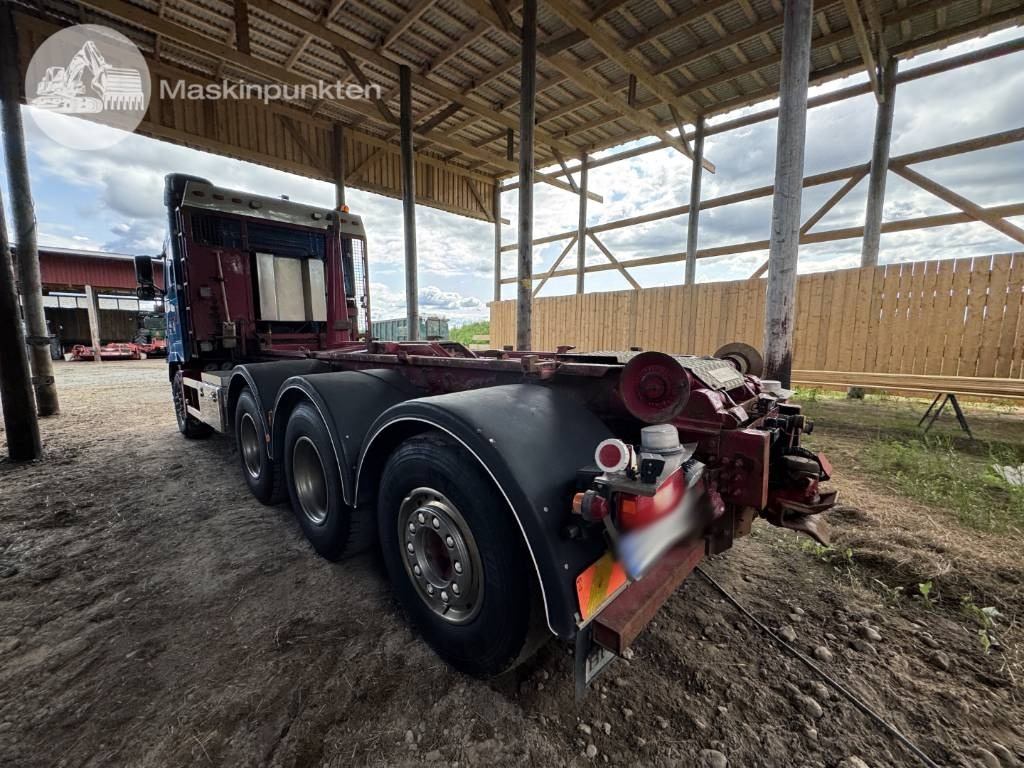 Volvo FH 16 550 - شاحنة برافعة خطافية: صورة 2 Volvo FH 16 550 - شاحنة برافعة خطافية: صورة 2