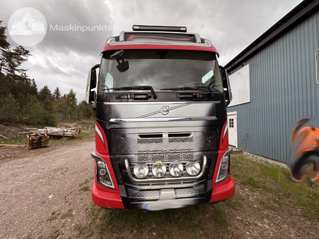 Volvo FH 16 750 - شاحنة قطع الأشجار: صورة 3 Volvo FH 16 750 - شاحنة قطع الأشجار: صورة 3